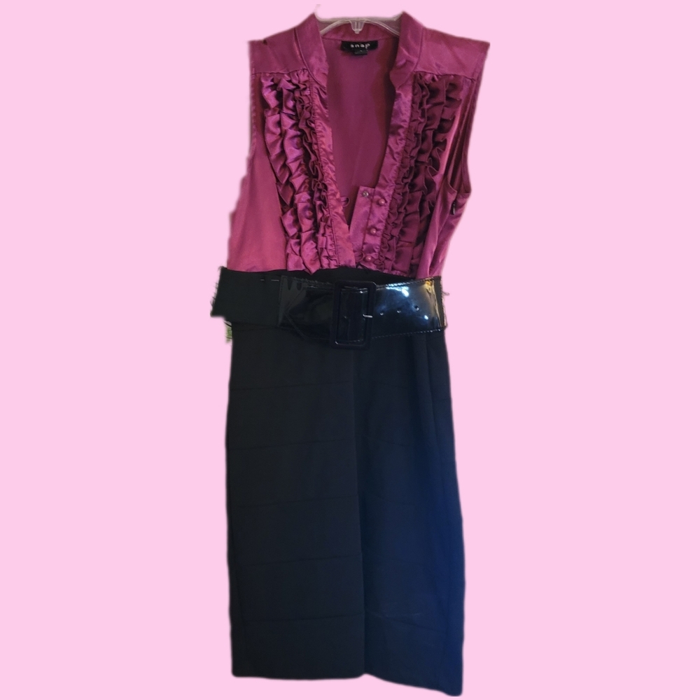 Snap dress size 7 satin top stretchy botton